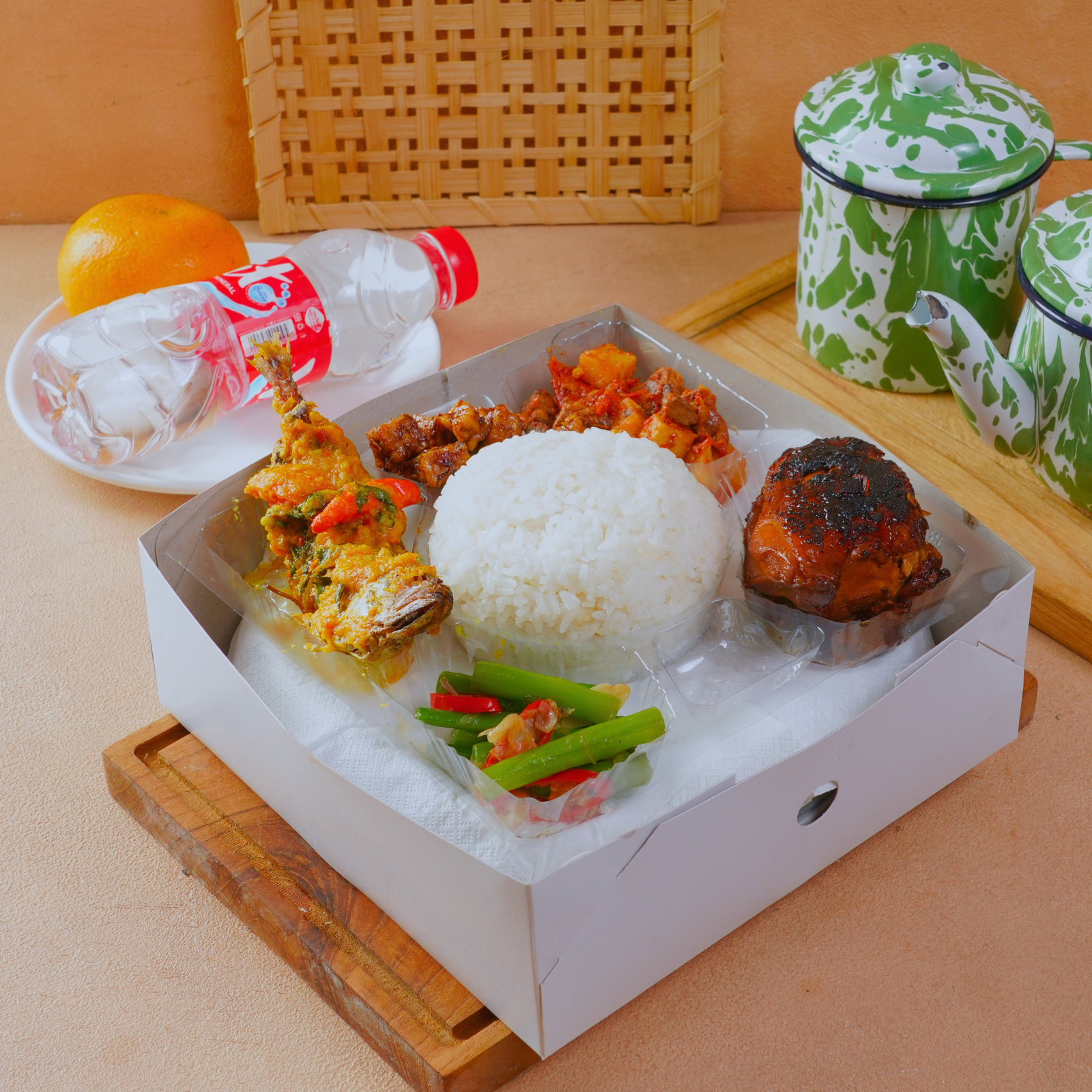 Ayam-Bakar-Pepes-Ikan-Kembung